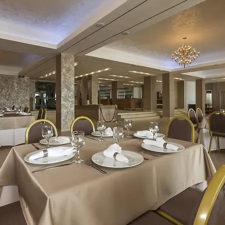 Savoy Mamaia